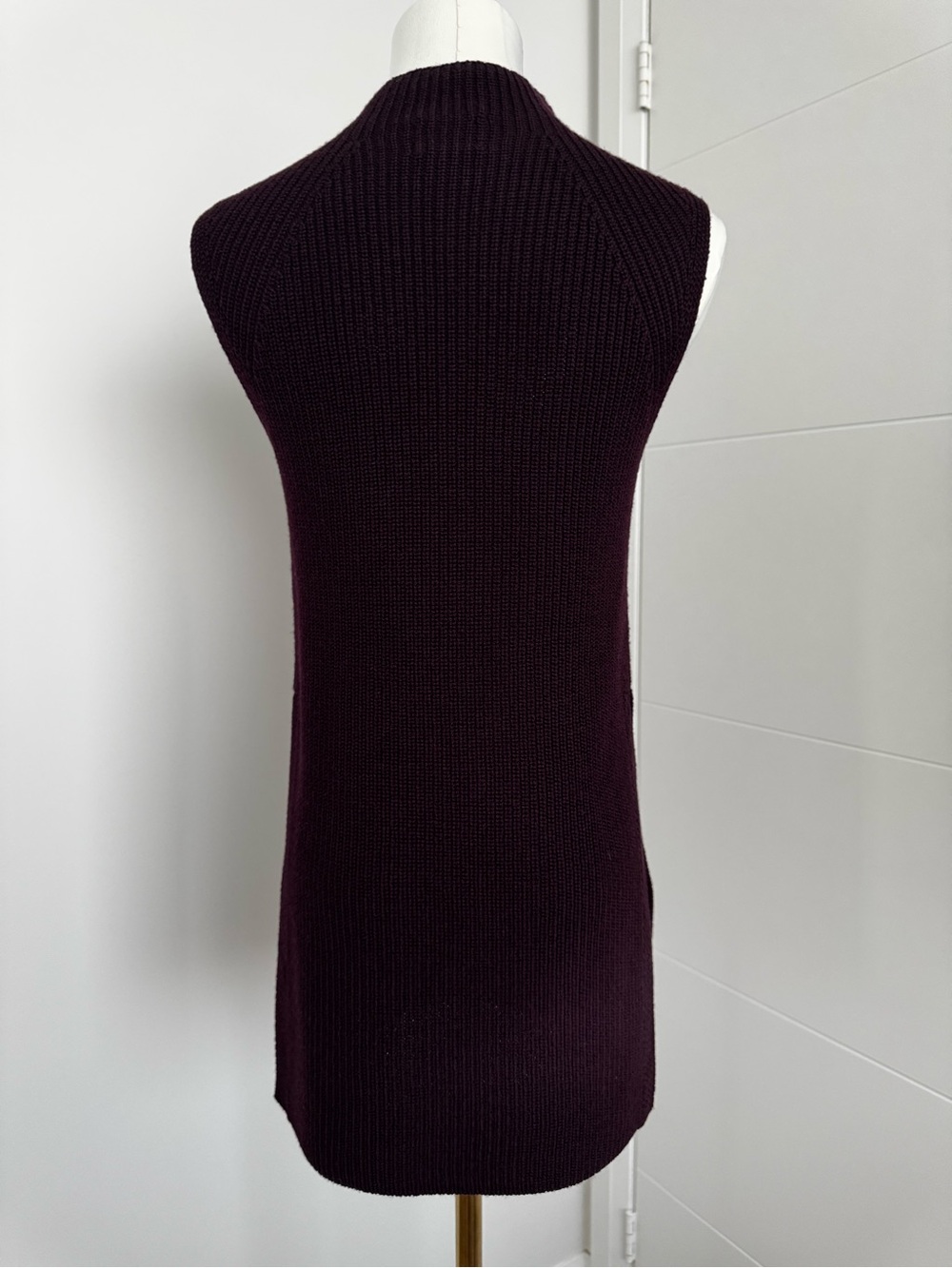 Aritzia Sleeveless Wool Knit Tunic in Deep Plum Palmier Sweater Vest